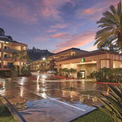 Отель La Quinta Inn & Suites San Diego SeaWorld/Zoo Area бассейн фото 2