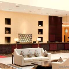 Отель Hilton Ras Al Khaimah Resort & Spa интерьер отеля