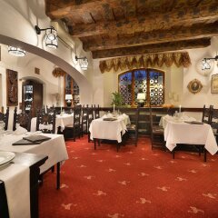 Hotel U Tri Pstrosu Прага питание