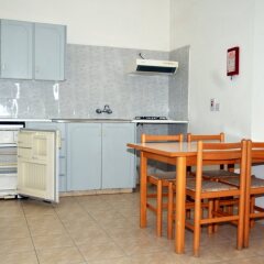 DebbieXenia Hotel Apartments в номере фото 2