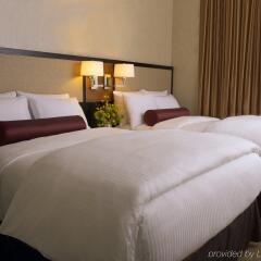 Отель Staybridge Suites - Times Square - New York City комната для гостей