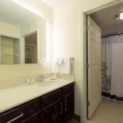 Отель Residence Inn Columbus Worthington ванная
