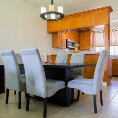 Отель New Kingston Guest Apt at Sonoma Estate в номере