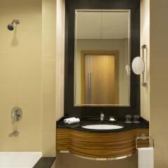 Отель Four Points by Sheraton Downtown Dubai ванная
