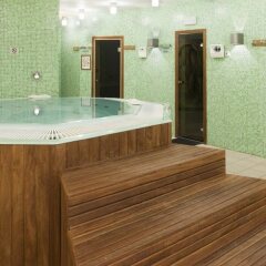 Отель Holiday Inn Belgrade бассейн
