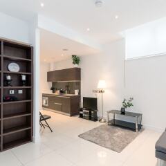 Отель Modern 1BR Home in Kings Cross! 3 Guests Лондон в номере фото 2