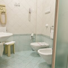 Отель Antiche Terme Ariston Molino Италия, Абано-Терме - отзывы, цены и фото номеров - забронировать отель Antiche Terme Ariston Molino онлайн ванная
