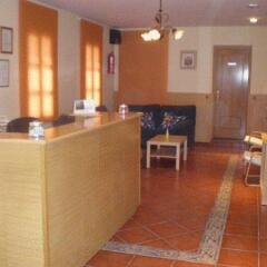 Отель Hostal Emilio Barajas Мадрид интерьер отеля