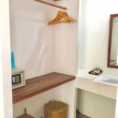 Отель Sunshine Beach Resort сейф в номере