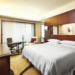 Отель Sheraton Shenzhen Futian Hotel Китай, Шэньчжэнь - отзывы, цены и фото номеров - забронировать отель Sheraton Shenzhen Futian Hotel онлайн комната для гостей фото 2