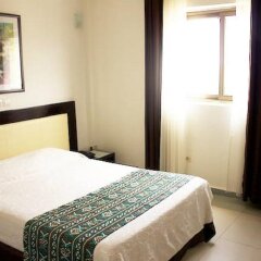Hotel le Pelican in Lome, Togo from 84$, photos, reviews - zenhotels.com guestroom photo 5