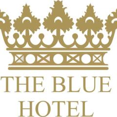The Blue Hotel с домашними животными