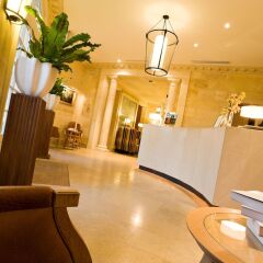 Отель Hostellerie De Plaisance Франция, Сент-Эмильон - отзывы, цены и фото номеров - забронировать отель Hostellerie De Plaisance онлайн интерьер отеля