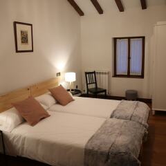 Отель Hostal Rural Iruso Испания, Урньета - отзывы, цены и фото номеров - забронировать отель Hostal Rural Iruso онлайн комната для гостей фото 2