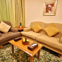 Отель Midtown Furnished Apartments ОАЭ, Аджман - отзывы, цены и фото номеров - забронировать отель Midtown Furnished Apartments онлайн комната для гостей фото 3