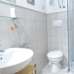 Отель Moroni Apartment Trastevere Италия, Рим - отзывы, цены и фото номеров - забронировать отель Moroni Apartment Trastevere онлайн ванная