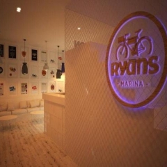Hotel Ryans La Marina развлечения