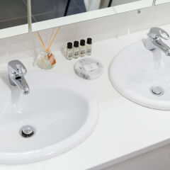Отель Sweet Inn Apartments Theux Бельгия, Брюссель - отзывы, цены и фото номеров - забронировать отель Sweet Inn Apartments Theux онлайн ванная фото 2