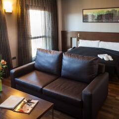 Hotel Tach Madrid Airport комната для гостей фото 5