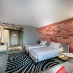 Отель Novotel Sharjah Expo Center ОАЭ, Шарджа - отзывы, цены и фото номеров - забронировать отель Novotel Sharjah Expo Center онлайн комната для гостей фото 5