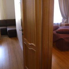 Гостиница Central Inn - Атмосфера комната для гостей фото 3
