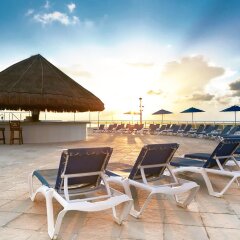 Отель Seadust Cancun Family Resort Мексика, Канкун - 1 отзыв об отеле, цены и фото номеров - забронировать отель Seadust Cancun Family Resort онлайн бассейн
