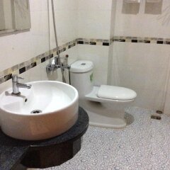 Отель Golden Hotel Вьетнам, Вунгтау - отзывы, цены и фото номеров - забронировать отель Golden Hotel онлайн ванная