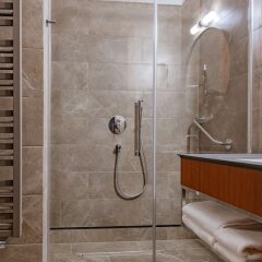 Radisson Hotel & Suites, Gdansk in Gdansk, Poland from 108$, photos, reviews - zenhotels.com bathroom