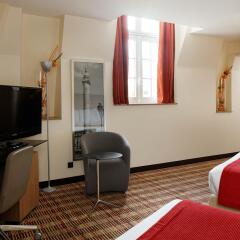 Отель Courtyard by Marriott Paris Boulogne комната для гостей фото 4