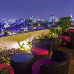 EMM Hotel Saigon бассейн фото 2