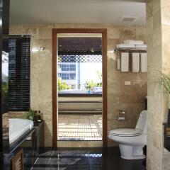 The Royal Paradise Hotel & Spa 4* Улучшенный люкс с различными типами кроватей