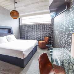 Отель DoubleTree by Hilton Hotel Amsterdam - NDSM Wharf Нидерланды, Амстердам - отзывы, цены и фото номеров - забронировать отель DoubleTree by Hilton Hotel Amsterdam - NDSM Wharf онлайн комната для гостей фото 4