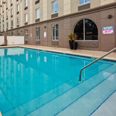 Отель Best Western Airport Inn & Suites бассейн фото 2