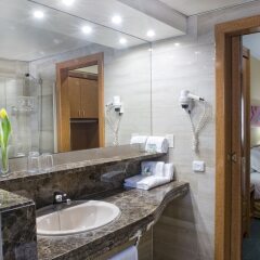 Отель Acacia Suite Испания, Барселона - 9 отзывов об отеле, цены и фото номеров - забронировать отель Acacia Suite онлайн ванная фото 2