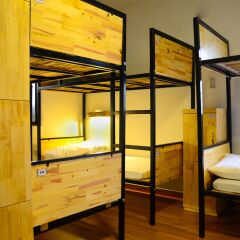 GA Hostel бассейн