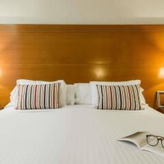 Отель Aparthotel Mariano Cubi Barcelona комната для гостей фото 5