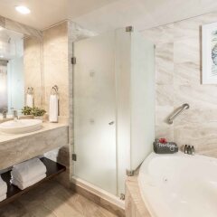 Отель Privilege Club at Ocean Blue & Sand - All Inclusive Доминикана, Пунта Кана - отзывы, цены и фото номеров - забронировать отель Privilege Club at Ocean Blue & Sand - All Inclusive онлайн ванная
