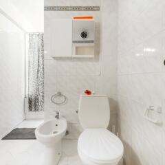 Отель Ostrovni Apartment Чехия, Прага - отзывы, цены и фото номеров - забронировать отель Ostrovni Apartment онлайн ванная фото 2