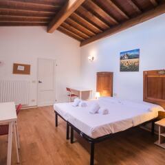Отель Lovely 4BD Apt 3min Walk to Ponte Vecchio комната для гостей фото 2
