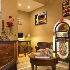 Hotel Des Arts Montmartre интерьер отеля