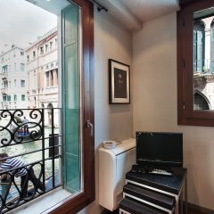 Отель LMV - Exclusive Venice Apartments Италия, Венеция - отзывы, цены и фото номеров - забронировать отель LMV - Exclusive Venice Apartments онлайн балкон