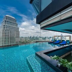 Отель The Continent Bangkok by Compass Hospitality бассейн фото 2
