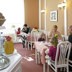 Отель Continental Hotel-Pension Австрия, Вена - 2 отзыва об отеле, цены и фото номеров - забронировать отель Continental Hotel-Pension онлайн питание фото 3