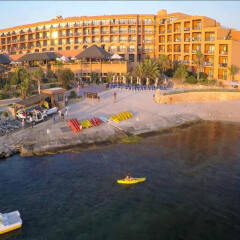 Отель Ramla Bay Resort спортивное сооружение