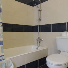 Отель West End Hotel Кипр, Пейя - отзывы, цены и фото номеров - забронировать отель West End Hotel онлайн ванная фото 2