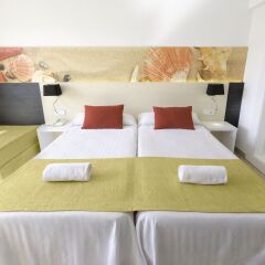 Azuline Hotel Bergantin комната для гостей фото 2