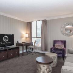 Отель La Grande Residence Vancouver at The Sutton Place Hotel Канада, Ванкувер - отзывы, цены и фото номеров - забронировать отель La Grande Residence Vancouver at The Sutton Place Hotel онлайн комната для гостей фото 5