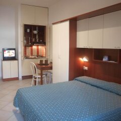 Отель Residence I Girasoli Римини комната для гостей фото 3