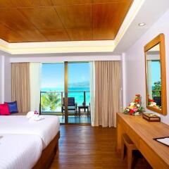 Отель Beyond Resort Karon 4* Стандартный номер с различными типами кроватей