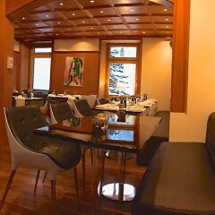 Отель arthausHOTEL Швейцария, Давос - отзывы, цены и фото номеров - забронировать отель arthausHOTEL онлайн интерьер отеля фото 2
